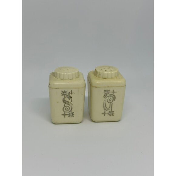 VTG Lustro-Ware Chef Salt & Pepper Shaker White MidCentury Plastic - Picture 3 of 5